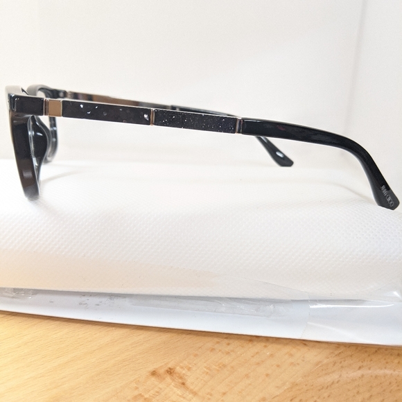 Jimmy choo eyeglasses - Picture 3 of 3